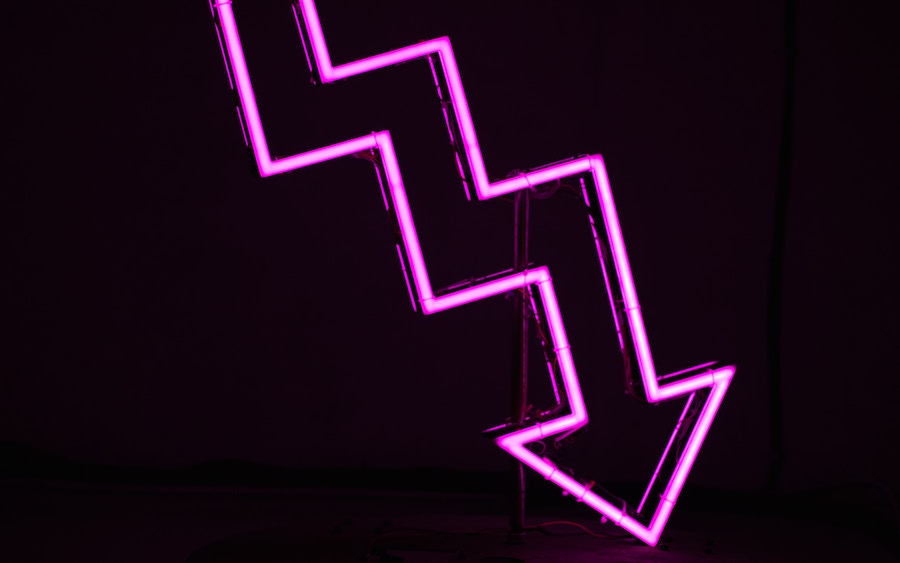 neon-navigation-arrow