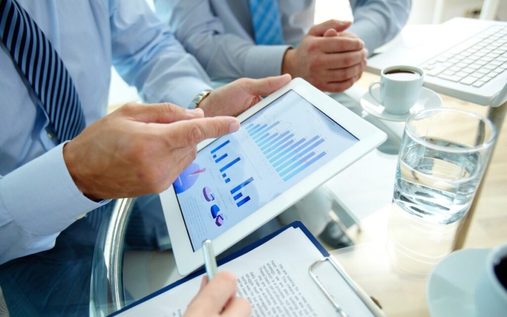Building trust in finance: how to win over skeptical clients